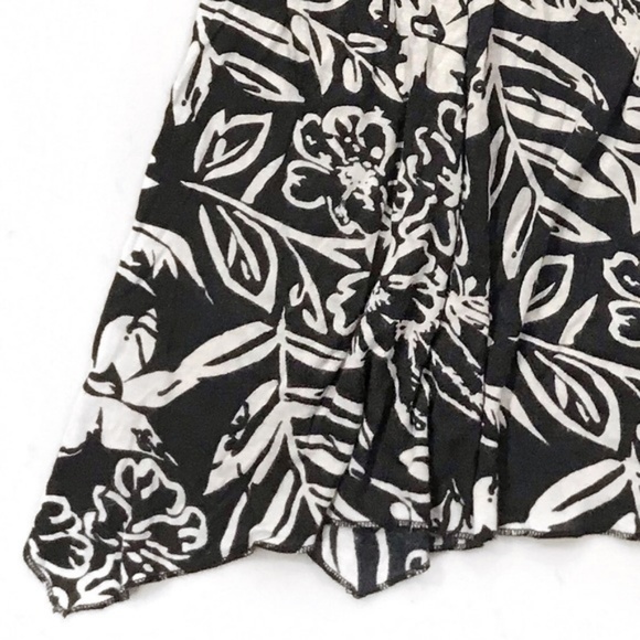 Urban Outfitters Silence + Noise Abstract Floral Trapeze Tank Top Size Small - Picture 4 of 8